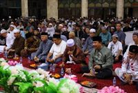 Ruang utama Masjid Agung Sultan Adji Muhammad Sulaiman dipenuhi Jamaah muslimin/muslimat kota raja Tenggarong yang menghadiri malam Nuzulul Qur’an 17 Ramadhan 1445 hijriah.