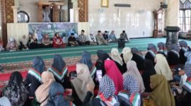 Kepedulian Majelis Taklim Ahlus-Sunnah wal-Jama’ah Kutai Kartanegara (Aswaja Kukar) kepada masyarakat prasejahtera terus dilakukan, pada kesempatan ini berkunjung di Masjid Hidayatullah Desa Rempanga Kecamatan Loa Kulu, Jumat (29/3/2024).