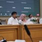 Kepala Dinas Pemberdayaan Masyarakat dan Desa (DPMD) Arianto menjelaskan tentang Hasil Evaluasi Capaian Tahun 2023 serta Target Program Perangkat Daerah (OPD) Tahun 2024.