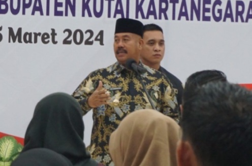 Bupati Edi Damansyah melantik sebanyak 170 Pejabat Administrator, Pengawas dan Fungsional di lingkungan Pemerintah Kabupaten Kutai Kartanegara.