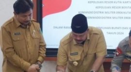 Pemkab Kutai Kartanegara (Kukar) teken NPHD Pengamanan Pemilihan Bupati dan Wakil Bupati Kukar 2024 di Pilkada Tahun ini