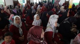 Majelis Taklim Ahlus Sunnah Wal Jama’ah (Aswaja) Kabupaten Kutai Kartanegara bersilaturahmi dalam rangka kegiatan Pengajian Rutin di Kelurahan Bukit Biru, Kecamatan Tenggarong, Sabtu siang (30/3/2024).