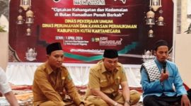 Dinas Pekerjaan Umum (DPU) dan Dinas Perumahan dan Kawasan Permukiman (Perkim) Kabupaten Kutai Kartategara (Kukar), mengadakan Buka Puasa Bersama (Bukber) Ramadhan 1445 H yang diselenggarakan di kantor DPU Kukar, Senin (1/4/2024).