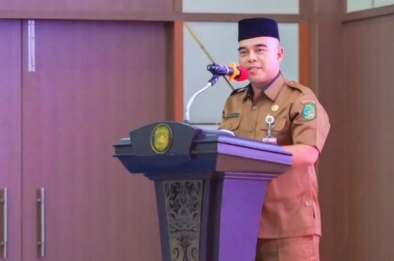 Asisten I Bidang Pemerintahan dan Kesra, Akhmad Taufik Hidayat