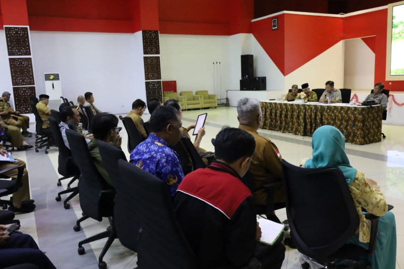 Sidang Gugus Tugas Reformasi Agraria (GTRA) yang dilakukan di Ruang Serba Guna Kantor Dispora Kukar, Senin (11/11/24) bahas Kegiatan Redistribusi Tanah.
