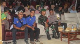 Bhabinkamtibmas Polsek Tenggarong hadir dalam sosialisasi Pemilihan Gubernur dan Wakil Gubernur Kalimantan Timur serta Bupati dan Wakil Bupati Kutai Kartanegara 2024 di Kelurahan Maluhu, pada Sabtu(2/11/2024).
