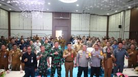 Penjabat Sementara (Pjs) Bupati Kutai Kartanegara (Kukar), Bambang Arwanto membuka Rapat koordinasi (Rakor) untuk kesuksesan Pilkada Serentak 2024 di Pendopo Wakil Bupati, Senin (18/11/2024).