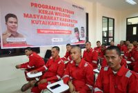 Pelaksanaan Pelatihan Kejuruan Program Kukar Siap Kerta yang diikuti oleh 99 peserta di Pusdiklat BKPSDM Desa Bukit Raya Kecamatan Tenggarong Seberang, pada Rabu ( 13/11 ).