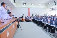 Sunggono sebagai Sekda Kutai Kartanegara, membuka kegiatan Penilaian Kompetensi dan Potensi PNS menggunakan metode Computer Assessment Competency Test (CACT)