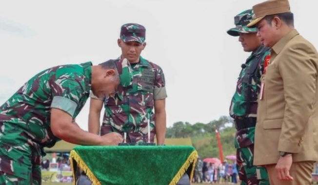 Lapangan Sepak Bola Desa Kerta Bhuana, Tenggarong Seberang digunakan sebagai tempat penutupan TMMD ke-122 Tahun Anggaran (TA) 2024