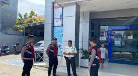 Satuan Samapta Polres Kutai Kartanegara gelar kegiatan rutin yang ditingkatkan (KRYD) untuk mengembangkan ketertiban dan keamanan masyarakat (Kamtibmas), pada Senin (4/11/2024).