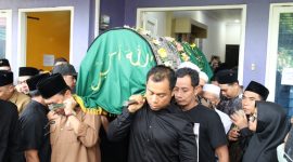 Pelepasan jenazah Ketua DPRD Kabupaten Kukar H Junaidi Bin Adul Ijab ke Pemakaman Muslimin Muara Lengat Loa Ipuh, Tenggarong, Selasa (3/12/2024).