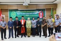 Pengambilan Sumpah Jabatan dan Pelantikan Wakil Ketua Pengadilan Negeri (PN) Tenggarong di Ruang Serbaguna Pengadilan Negeri Tenggarong, Senin (25/11/2024).