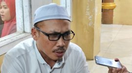 Kepala Desa Loa Raya, Martin