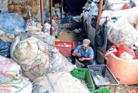 Bank sampah di Desa Loa Pari