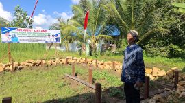 Pembangunan gedung Pendidikan Anak Usia Dini (PAUD) di Desa Ponorogan, Kecamatan Loa Kulu, Kabupaten Kutai Kartanegara (Kukar), resmi dimulai pada Rabu (28/5/2025). Peletakan batu pertama dilakukan oleh Sekretaris Daerah Kukar, Sunggono, bersama Bunda PAUD Kukar, Maslianawati.