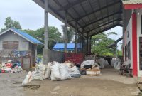 Pemerintah Desa Ponoragan, Kecamatan Loa Kulu, Kabupaten Kutai Kartanegara (Kukar), menyarankan masyarakat untuk lebih bijak dalam mengelola sampah demi menjaga kebersihan dan kelestarian lingkungan.